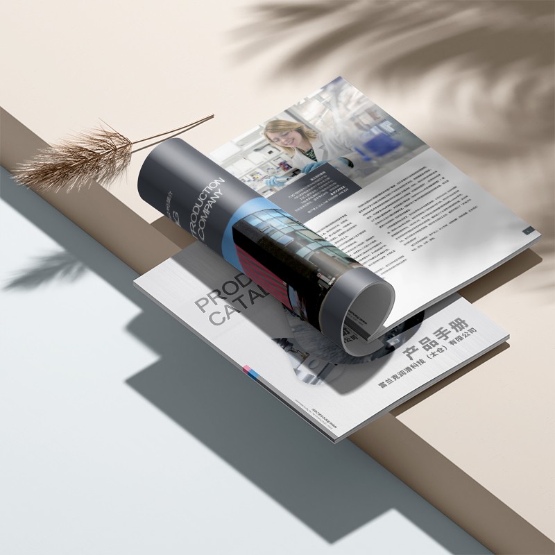 時尚畫冊設計的“走鋼絲藝術”：如何讓創(chuàng)意不飄，讓銷量不冷？